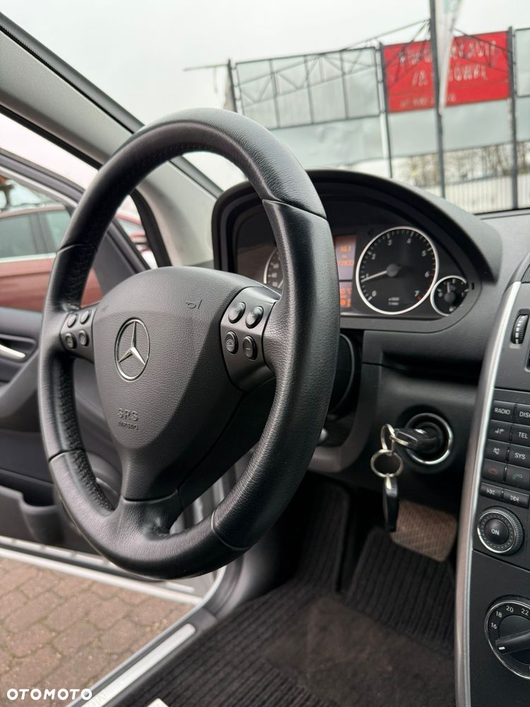 Mercedes-Benz Klasa A 170 Autotronic Avantgarde - 17