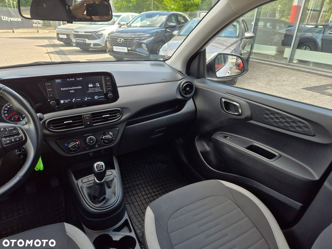 Hyundai i10 - 17