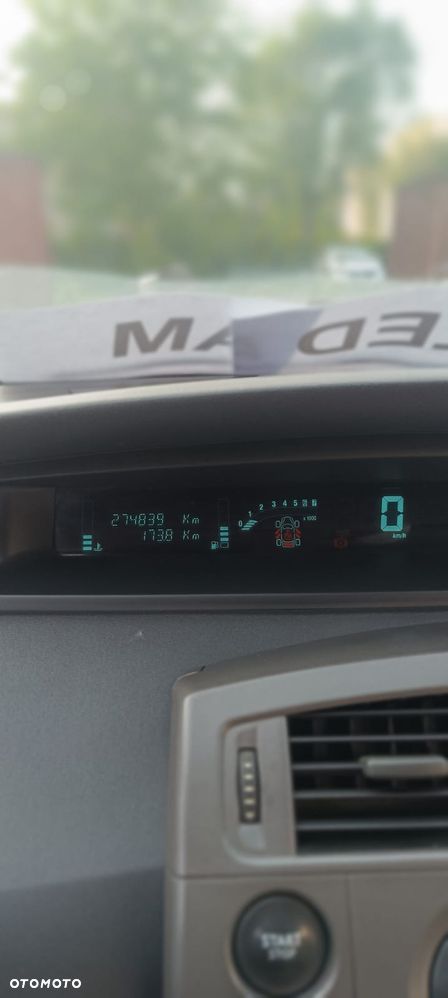 Renault Grand Scenic Gr 1.6 16V Confort Authentique - 17