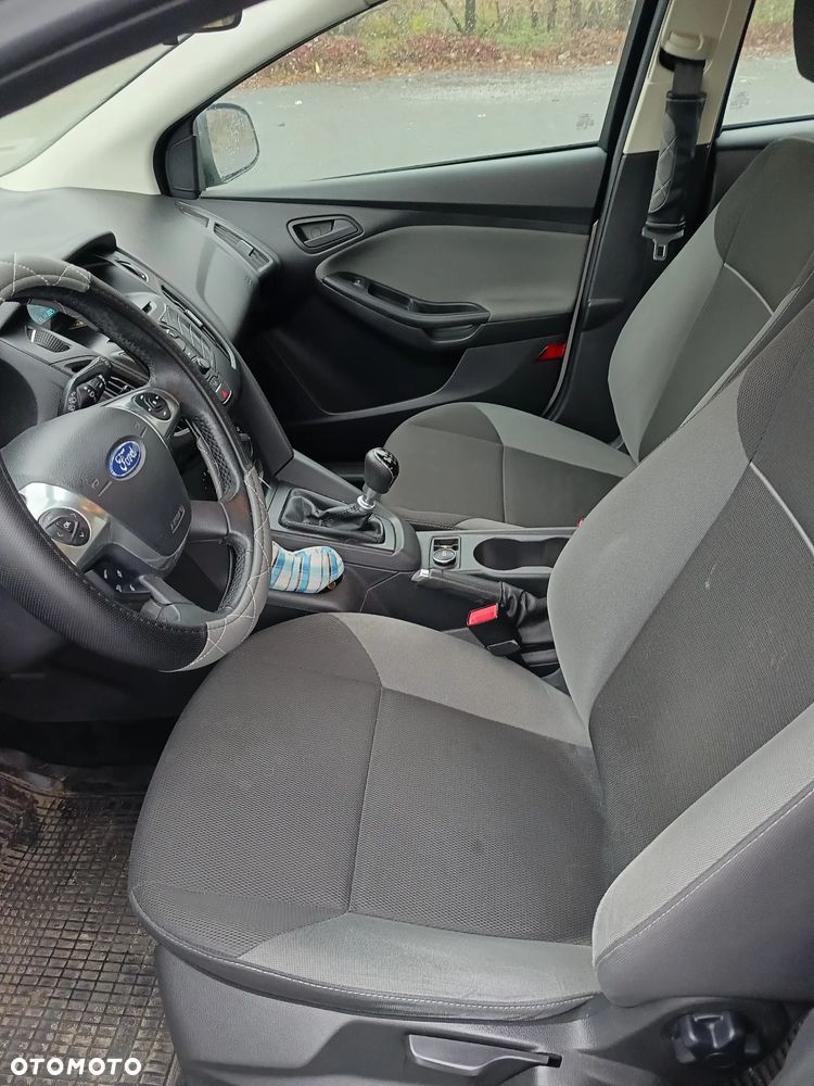 Ford Focus 1.6 TDCi Ambiente - 6