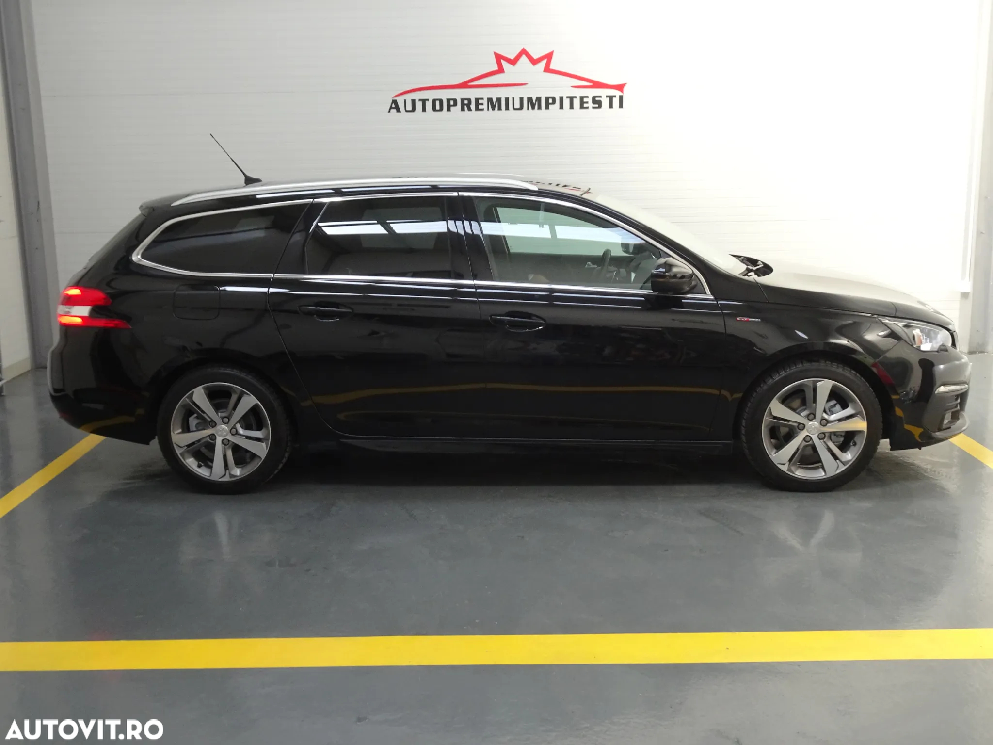 Peugeot 308 1.2L PureTech 130 S&S EAT8 GT - 19