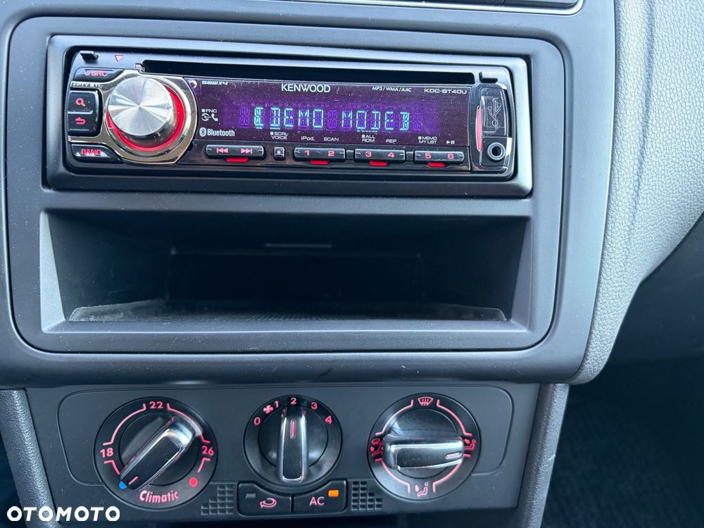 Volkswagen Polo 1.2 Team - 27