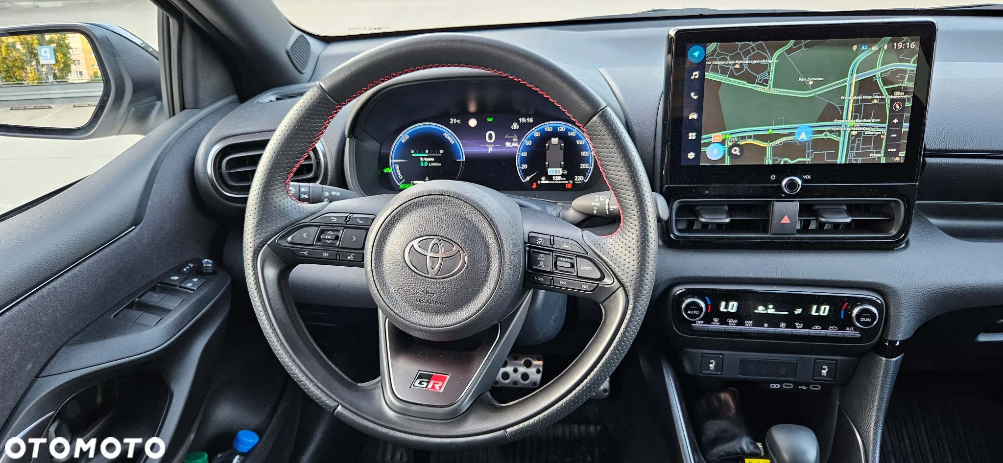 Toyota Yaris Hybrid 1.5 GR Sport - 20