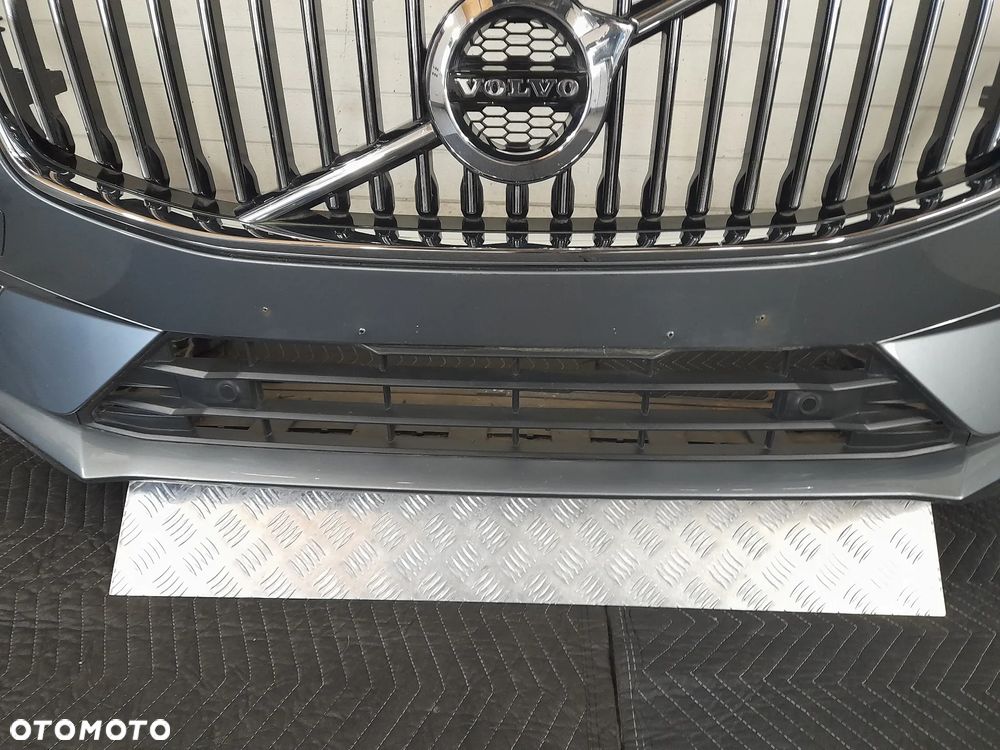 Zderzak przód kompletny inscription kol.714 sprysk 4pdc Volvo XC60 II 19r - 8