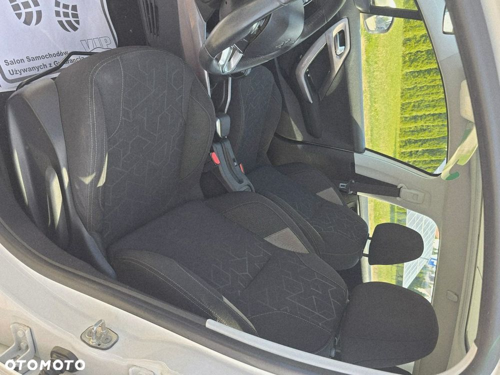 Peugeot 2008 - 18
