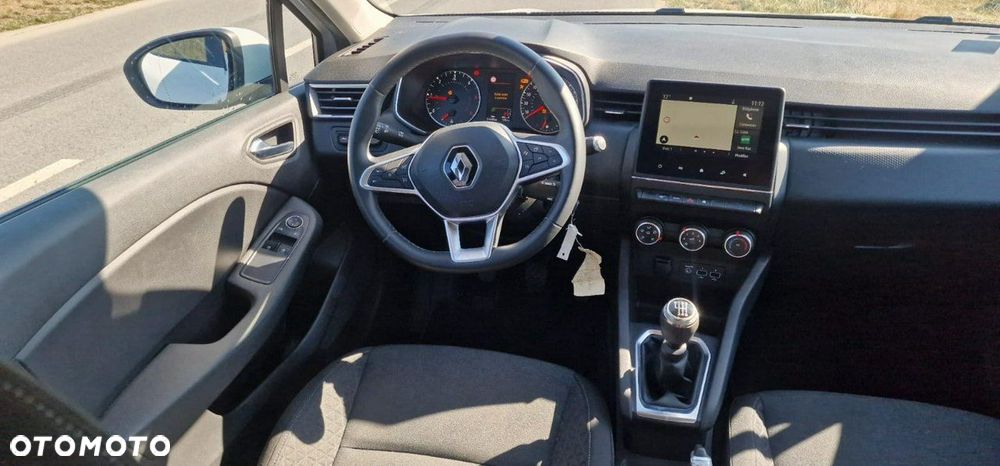 Renault Clio - 21