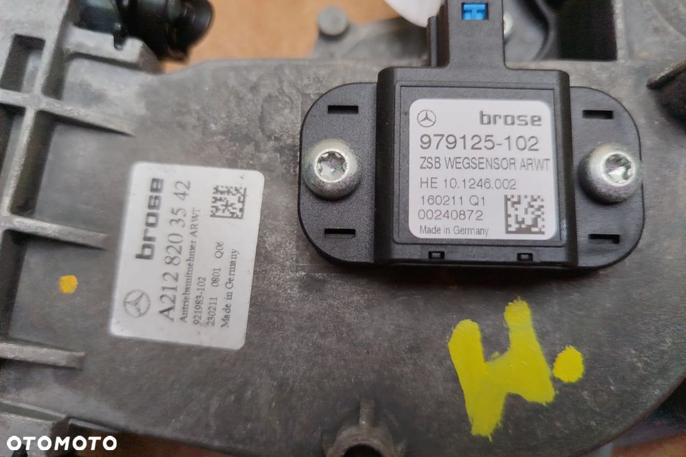 Mechanizm silniczek podnosnik modul elektrycznej klapy A2128203542 do Mercedes W212 KOMBI - 2