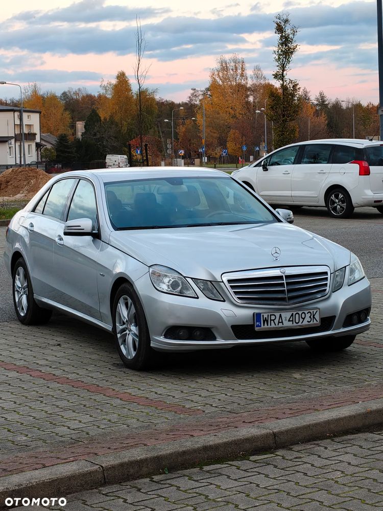Mercedes-Benz Klasa E 200 CDI BlueEff - 1