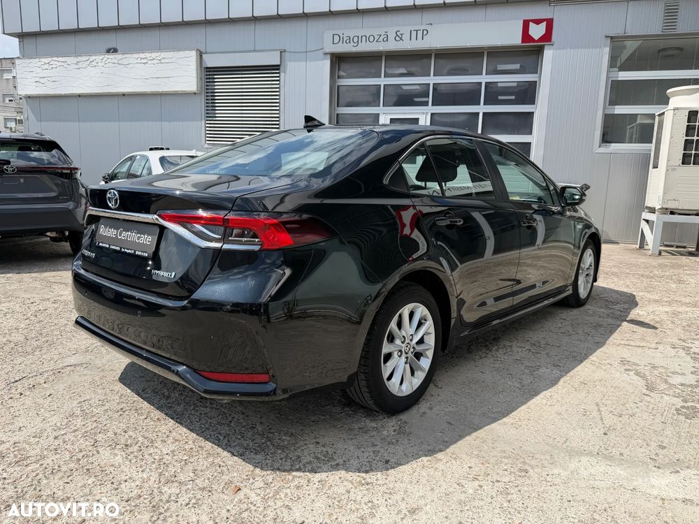 Toyota Corolla - 5