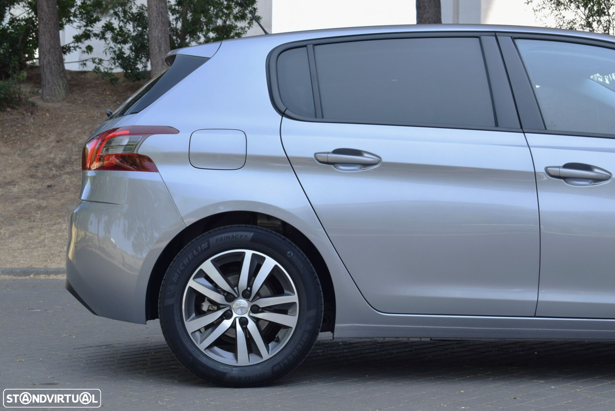 Peugeot 308 1.2 PureTech Style - 16