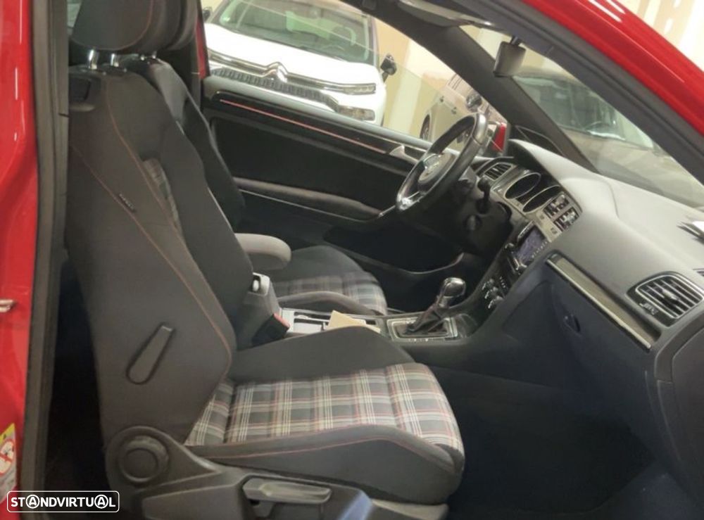 VW Golf 2.0 TSi GTi DSG Performance - 9