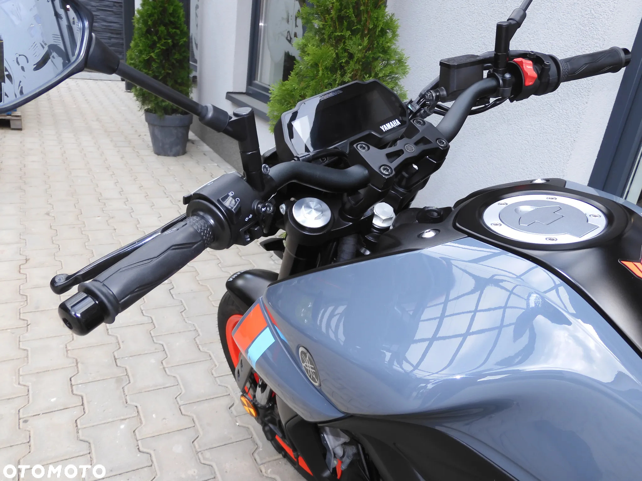 Yamaha MT - 21