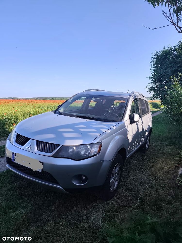 Mitsubishi Outlander 2.0 DID Instyle - 2