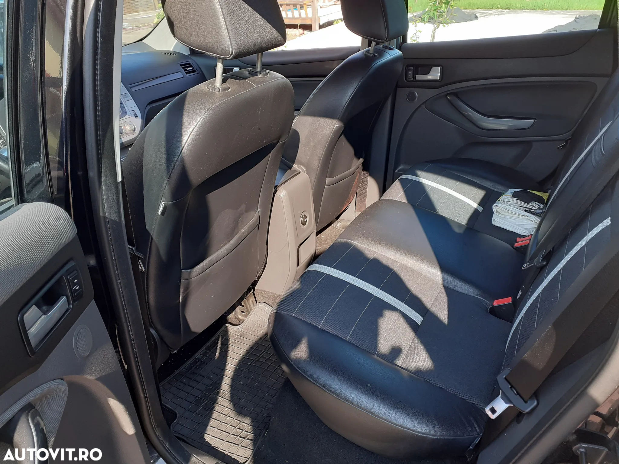 Ford Kuga - 6