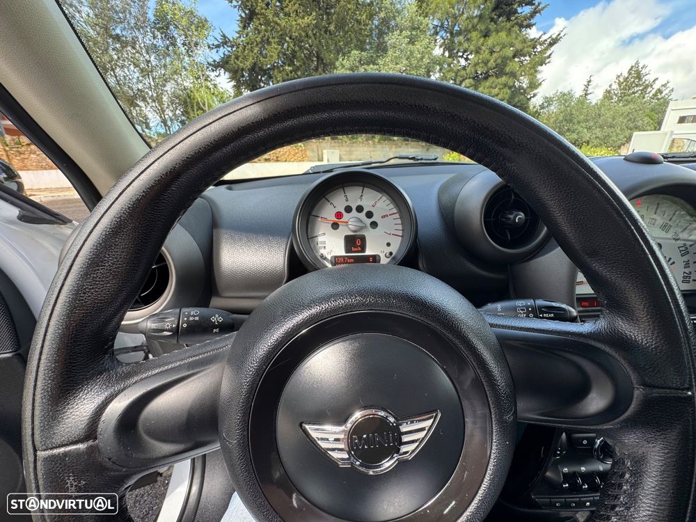 MINI Countryman Cooper D - 16