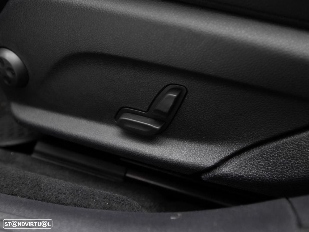 Mercedes-Benz E 300 de 9G-TRONIC AMG Line - 21