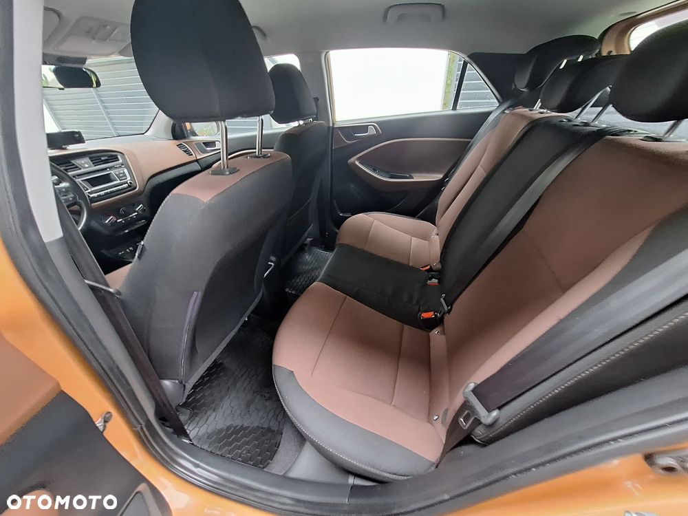 Hyundai i20 1.1 CRDi - 6