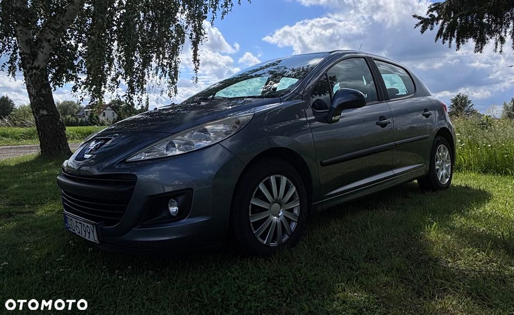 Peugeot 207 1.4 16V Trendy - 1