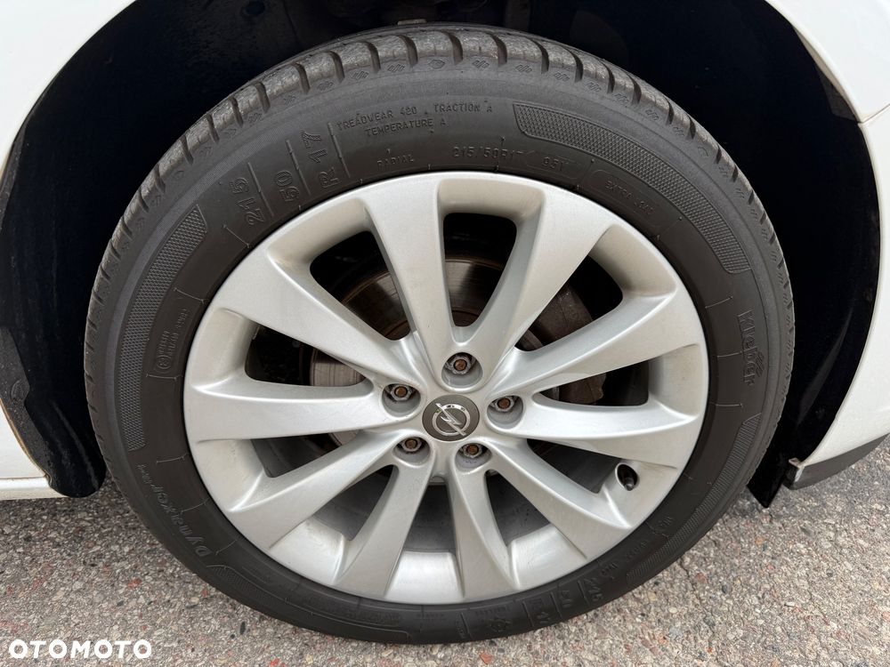 Opel Astra 1.4 Turbo - 29