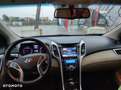 Hyundai i30 1.6 D Premium DCT - 5