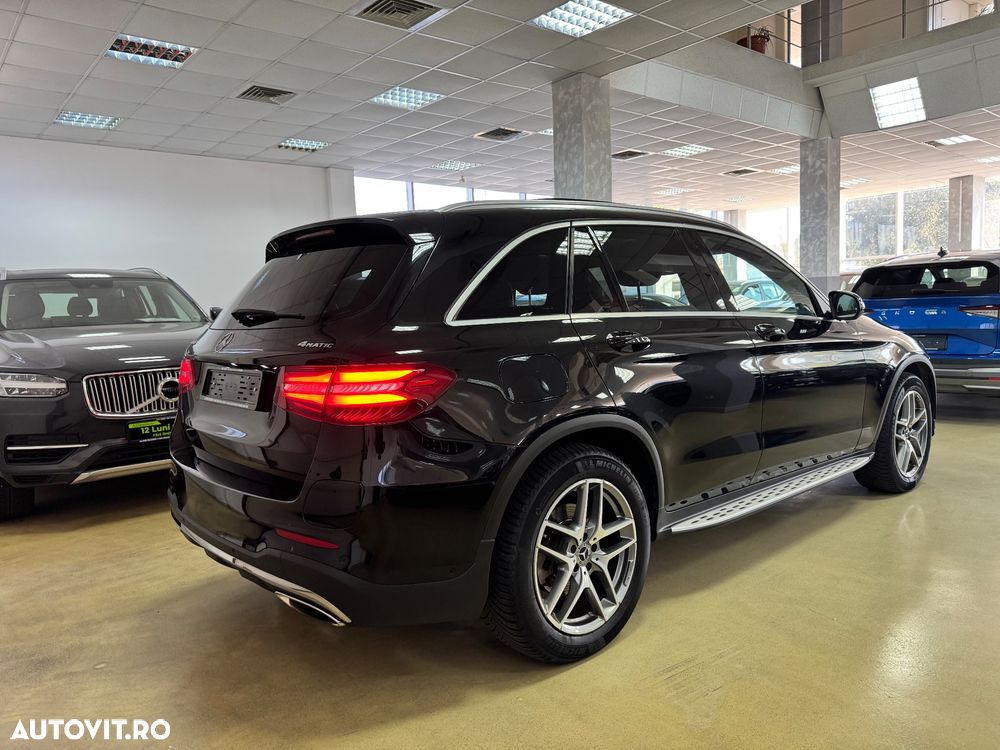 Mercedes-Benz GLC 350 e 4Matic 7G-TRONIC AMG Line - 12