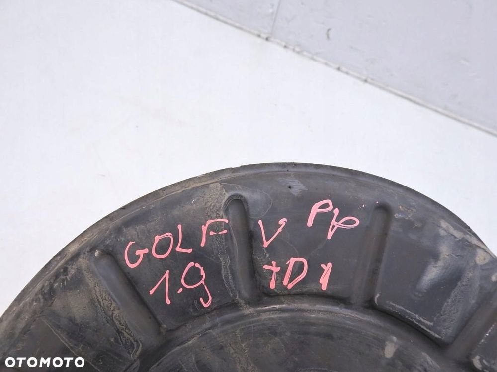 PIASTA ZWROTNICA PRAWY PRZÓD VW GOLF V 1.9 TDI - 2