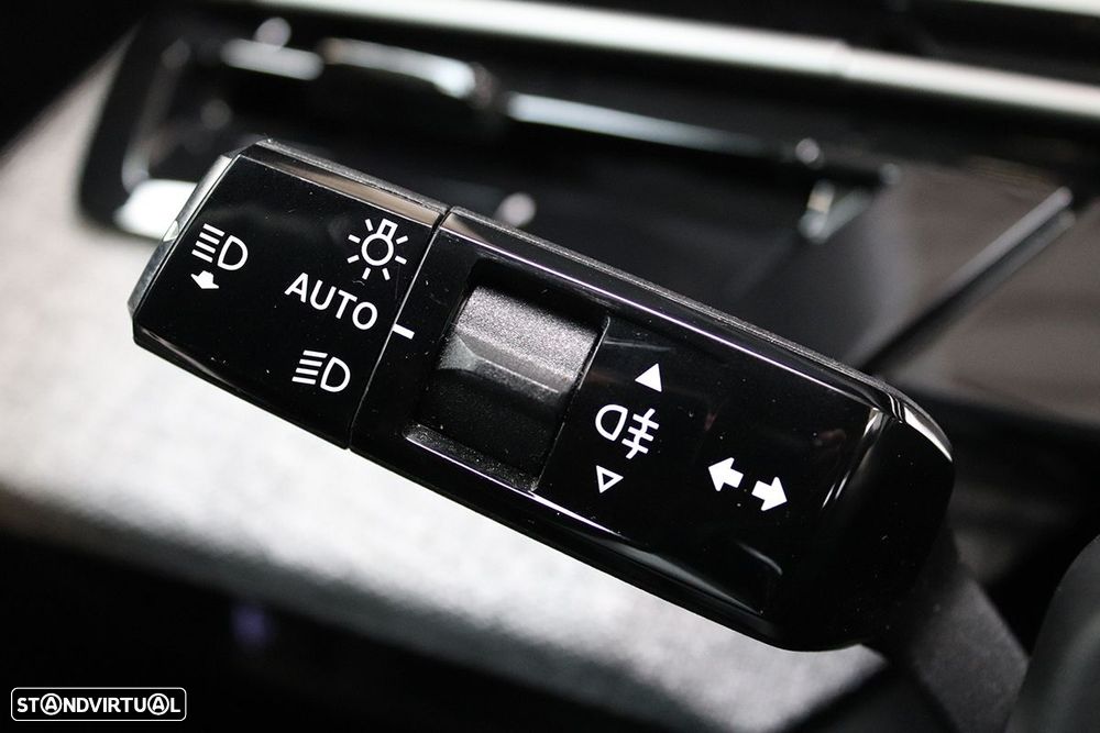 Peugeot 3008 1.2 Hybrid Allure e-DCS6 - 17