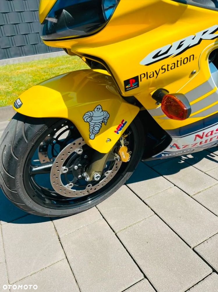 Honda CBR - 8