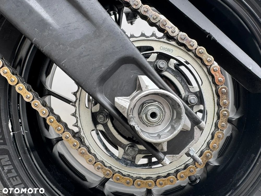 Yamaha MT - 17