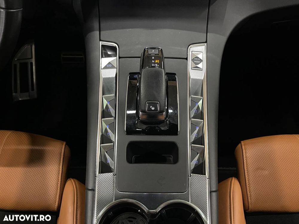 DS Automobiles DS 7 Crossback 1.6 PHeV AWD 300 EAT8 OPERA - 29