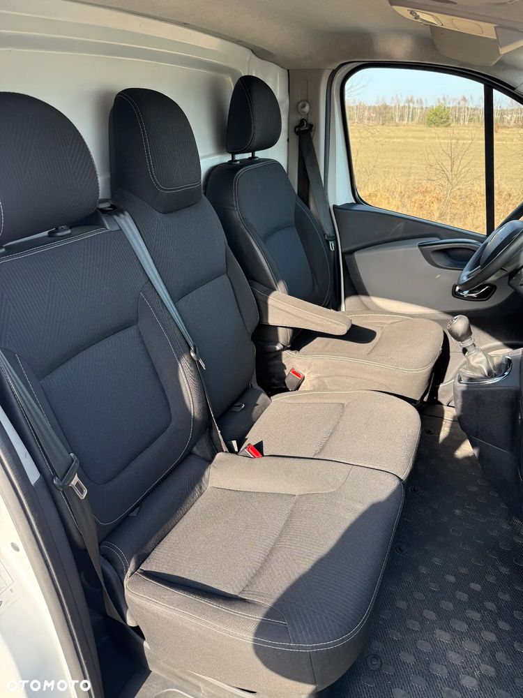 Renault Trafic - 22