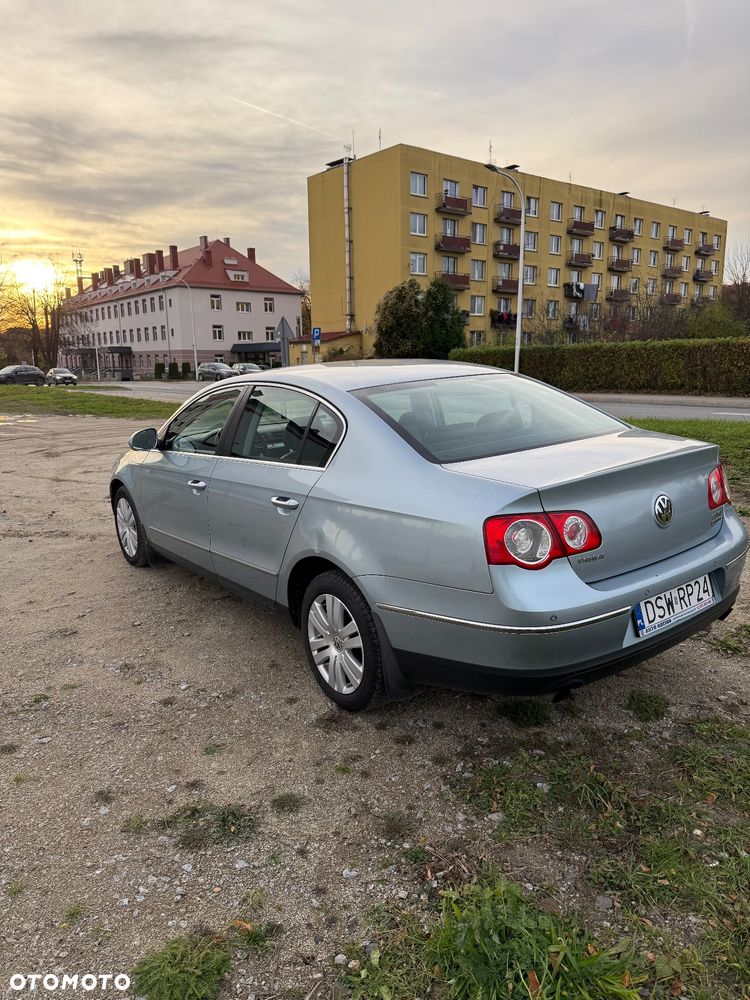 Volkswagen Passat 2.0 FSI 4Mot Comfortline - 3