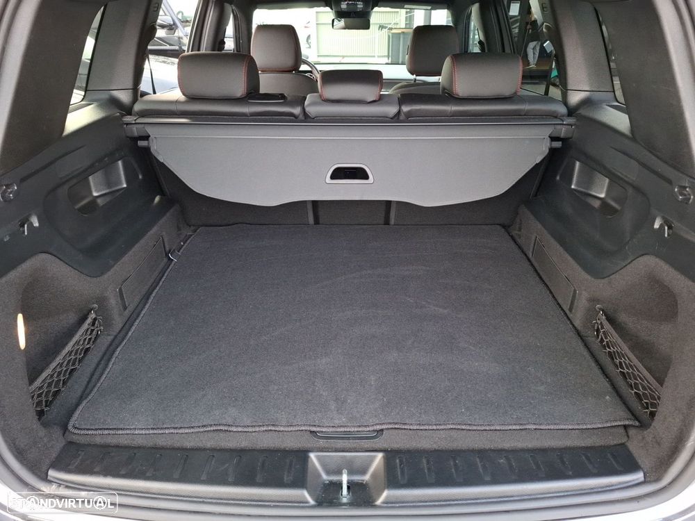 Mercedes-Benz glb-180 d AMG Line - 27