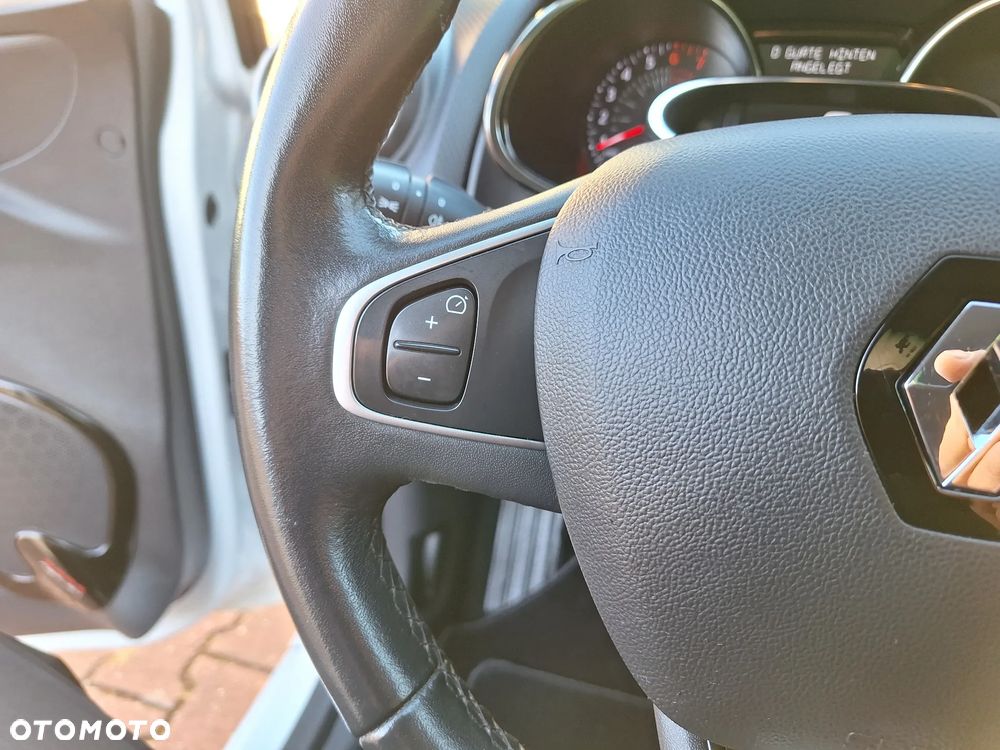 Renault Clio 1.2 16V 75 LIMITED - 20