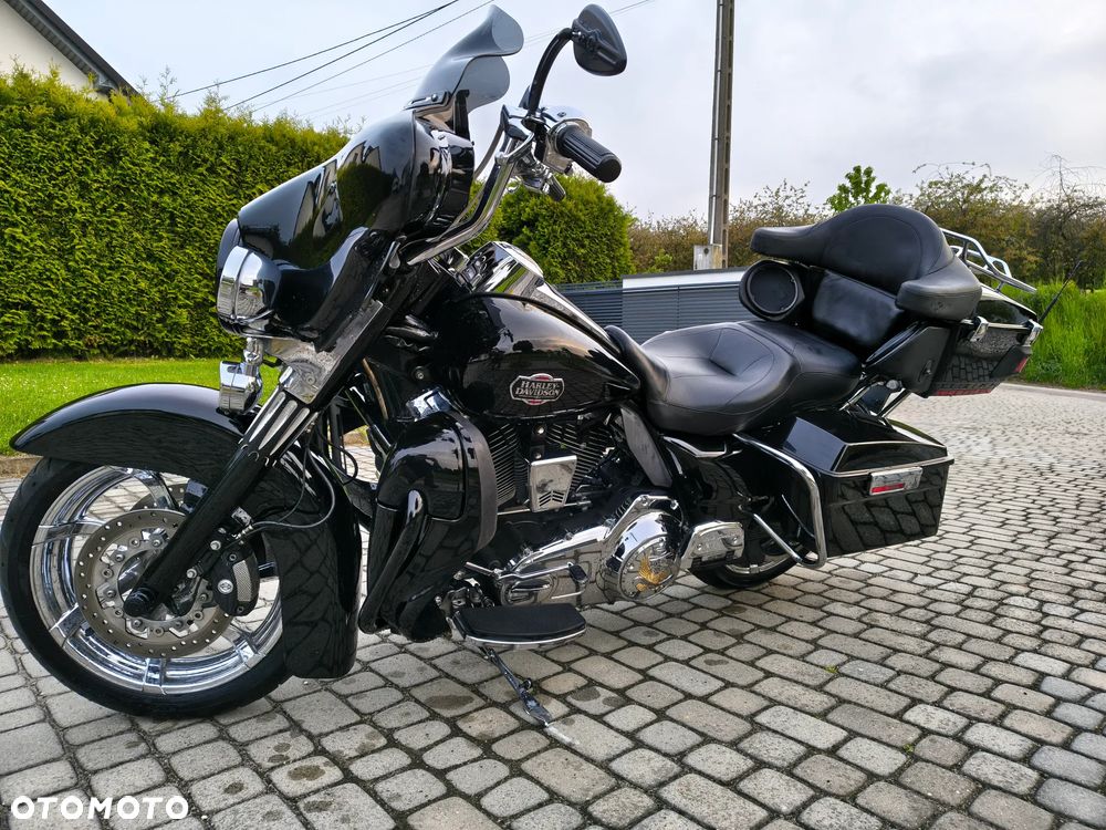 Harley-Davidson FLH Electra Glide - 4