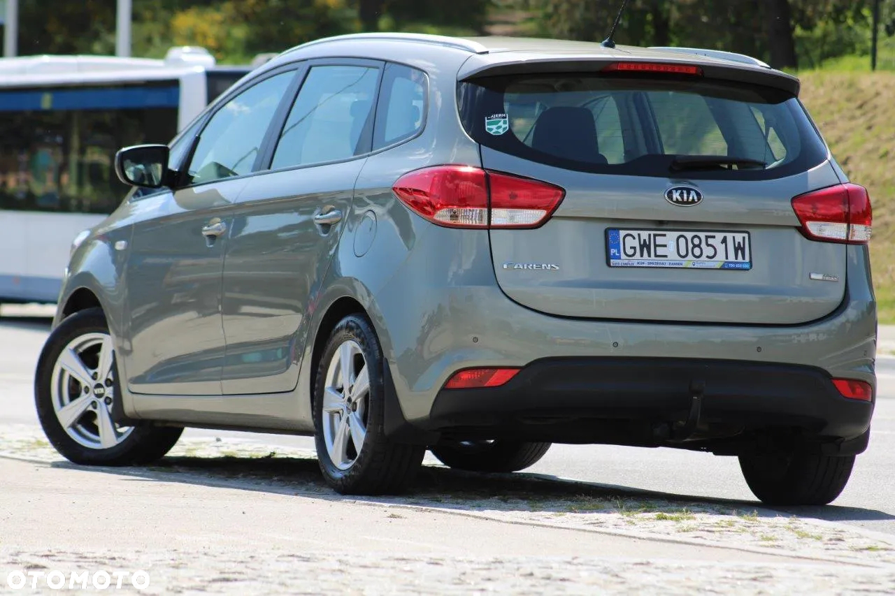 Kia Carens 1.7 CRDi XL 7os - 40
