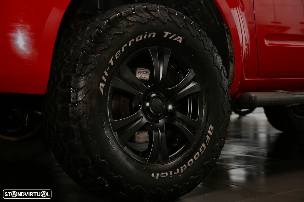 Nissan Navara 2.5 dCi CD LE Hi-Tech 4WD - 10