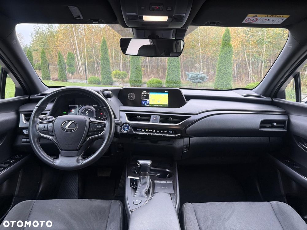 Lexus UX 250h Elegance 2WD - 23