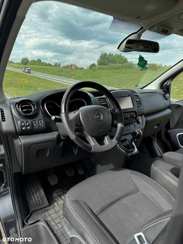 Opel Vivaro - 9
