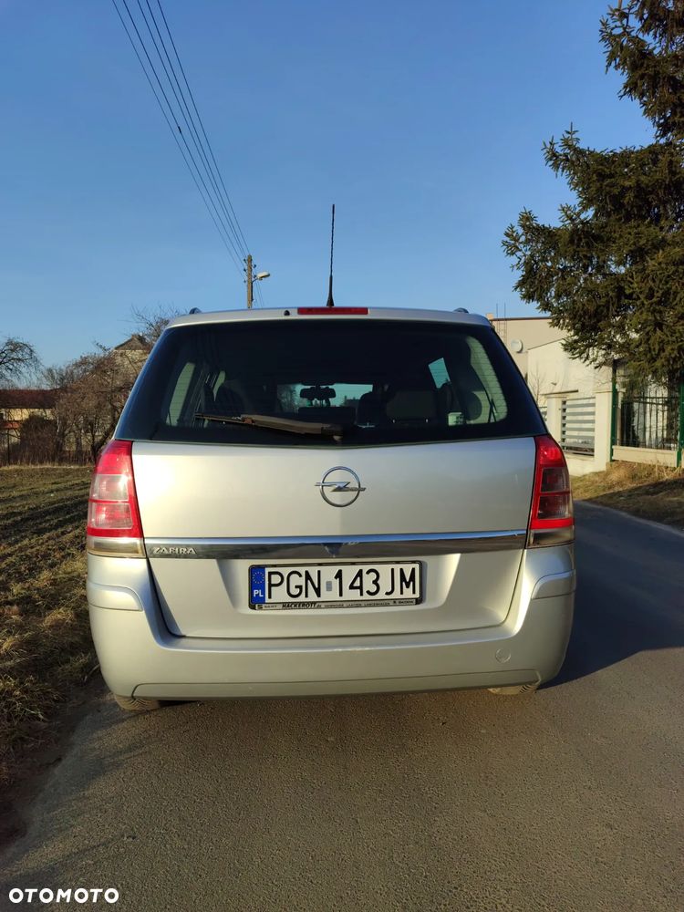 Opel Zafira 1.8 - 3
