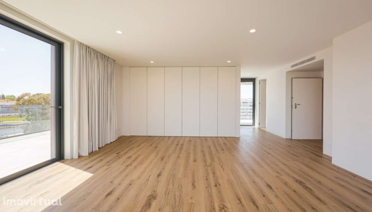 Apartamento T4 Duplex com terraço no Cais da Fonte Nova em Aveiro - Grande imagem: 3/31
