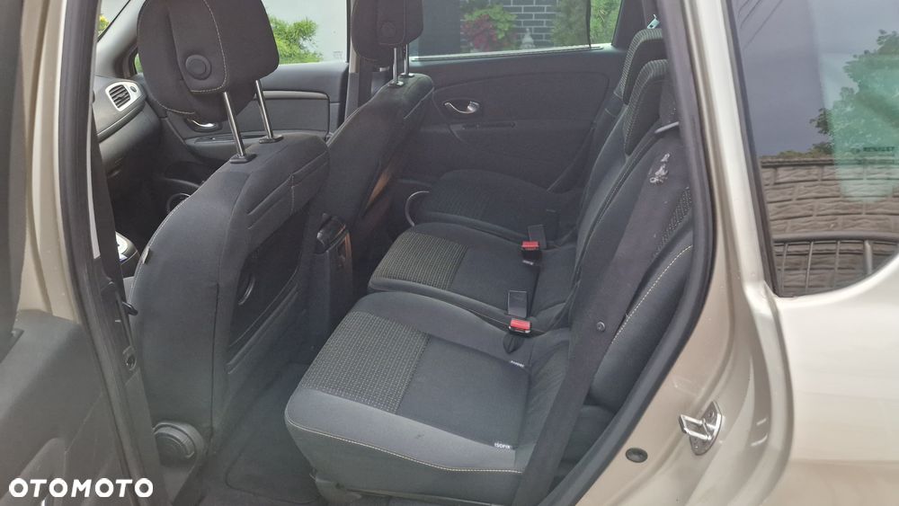 Renault Scenic - 8