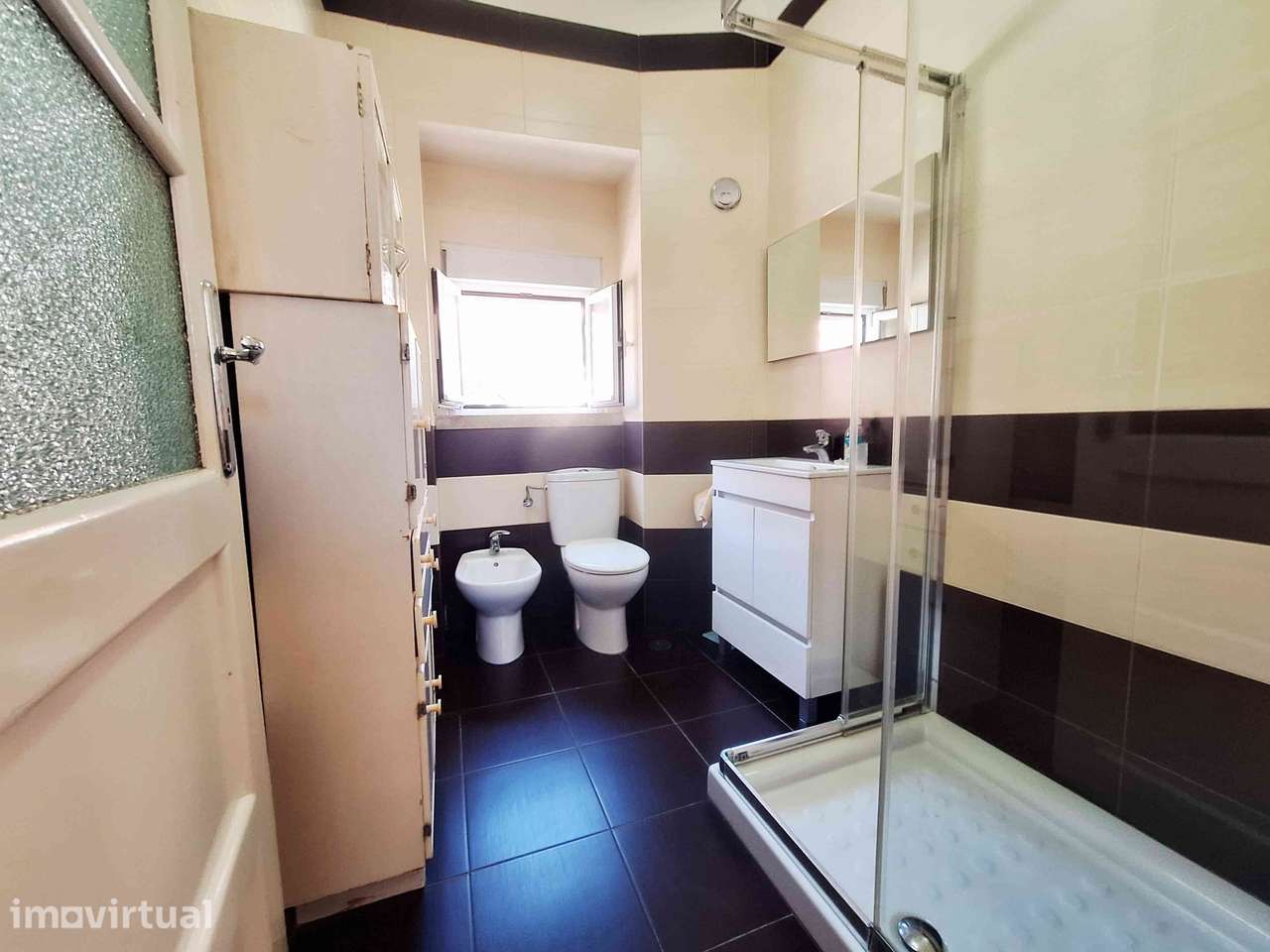 Oportunidade - Apartamento T2, 2.º andar na Penha de França 84 m² - Grande imagem: 5/16