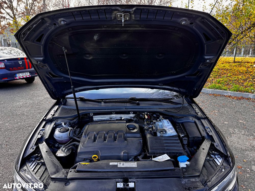 Volkswagen Passat - 12