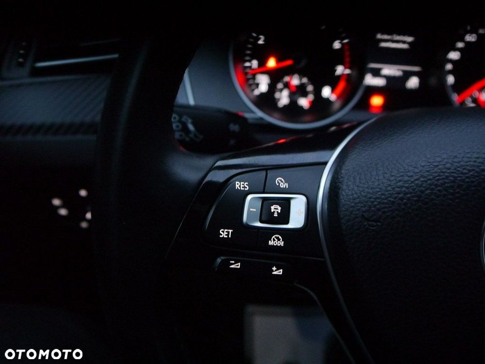 Volkswagen Passat Variant - 35