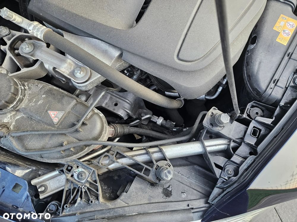 Mercedes-Benz Klasa A 220 4Matic 7G-DCT - 26