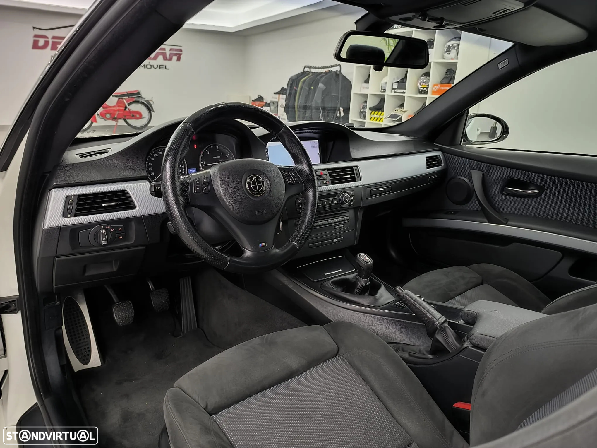 BMW 320 d Coupe - 24