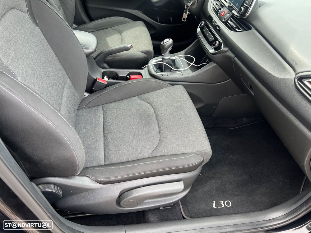 Hyundai i30 SW 1.6 CRDi Style Plus - 31