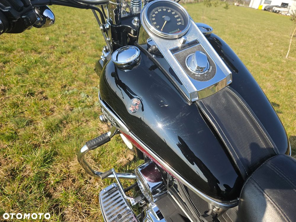 Harley-Davidson Softail Springer Classic - 13