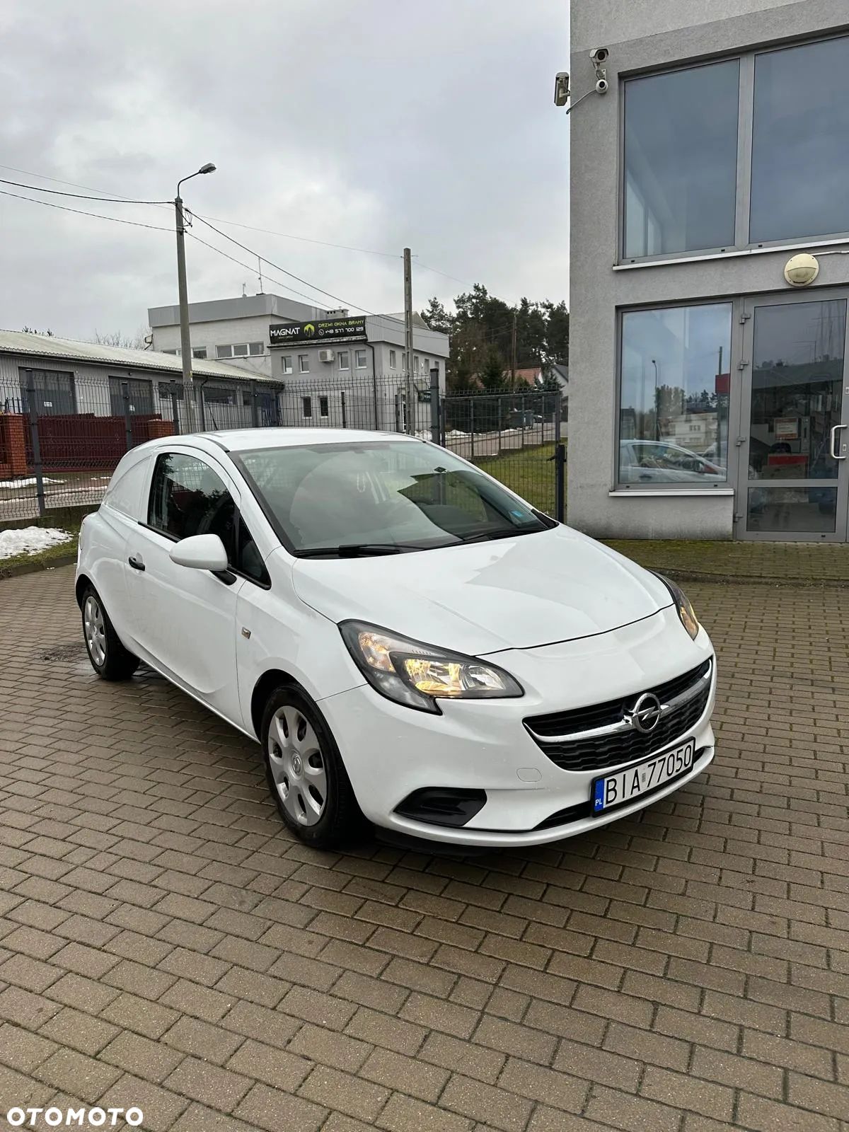 Opel Corsa - 1